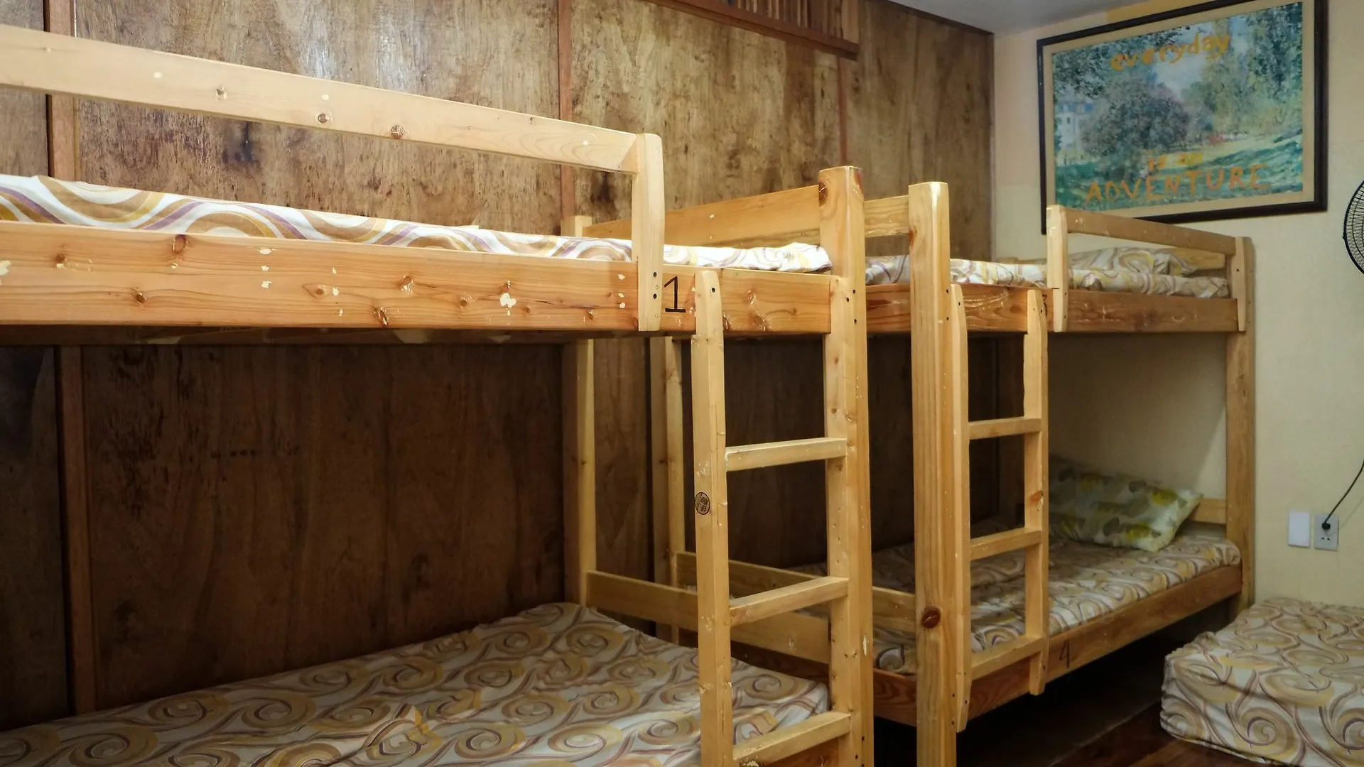 Humble Hut Hostel Manila
